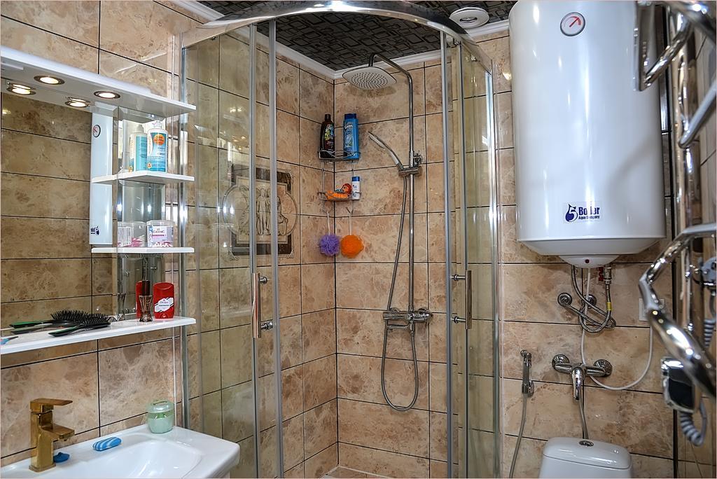 Vip-Apartments Angel Palas Chernivtsi Ngoại thất bức ảnh