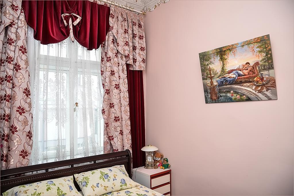Vip-Apartments Angel Palas Chernivtsi Ngoại thất bức ảnh